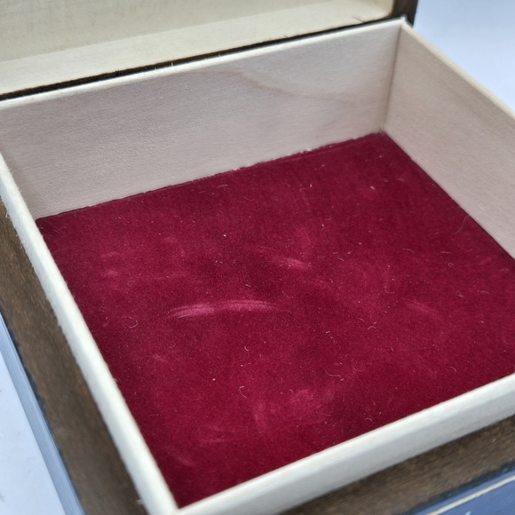 Small Hand Carved Wooden Hinged Trinket Box Flower Navy Blue, Red Velvet Poland - Picture 11 of 16